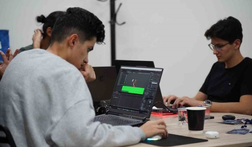 Esenler’de genç yazılımcılar Filistin direnişini oyunlara taşıdı