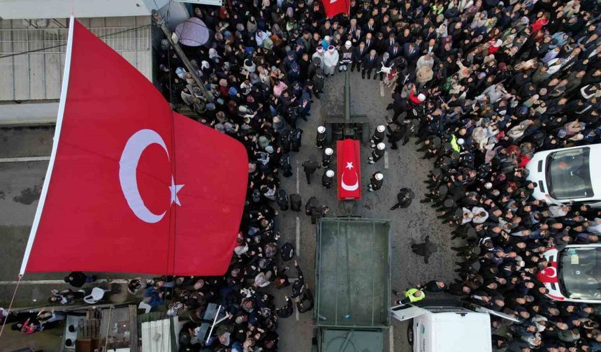 Sakaryalı şehit son yolculuğuna uğurlandı