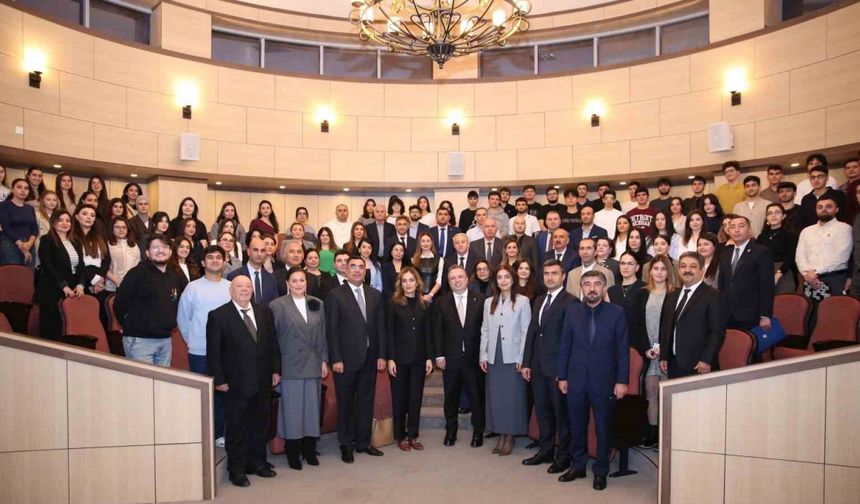 SOCAR Türkiye’nin öncülüğünde hazırlanan ’Project Finance’ kitabının tanıtımı gerçekleştirildi