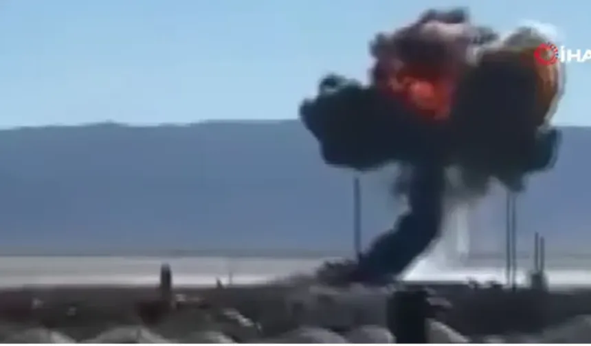 ABD'de F-16C savaş uçağı çöle düştü