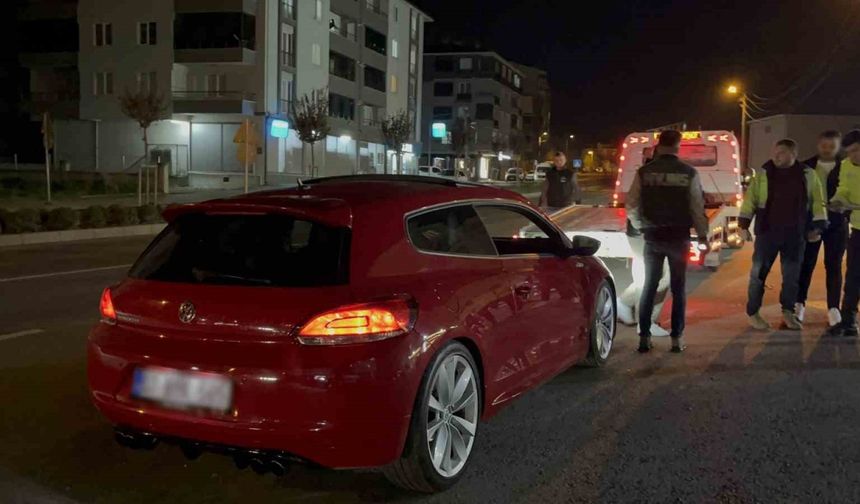 Çorlu’da abart egzozla gezen aracın sürücüsüne ceza kesildi