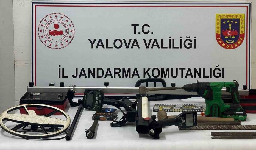 Yalova’da 5 defineci suçüstü yakalandı