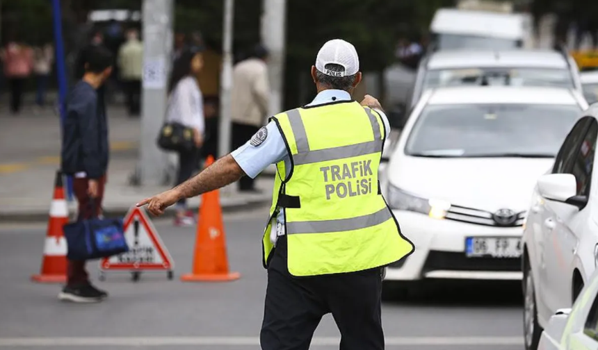 Yeni yılda uygulanacak trafik cezaları!
