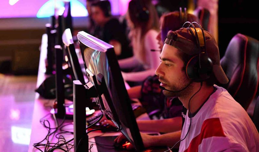 Dünyanın en büyük oyun geliştirme maratonu YTÜ’de