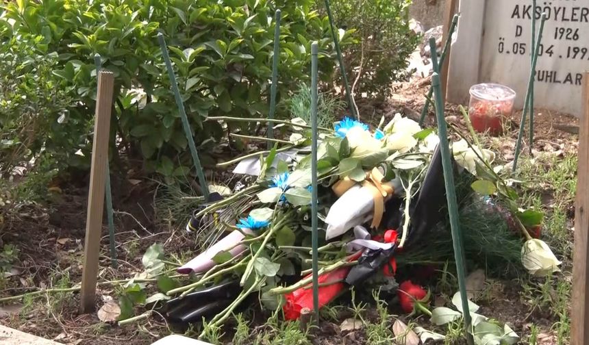 Güngören'de bıçaklanarak öldürülen Atlas Çağlayan'ın mezarı yapılıyor