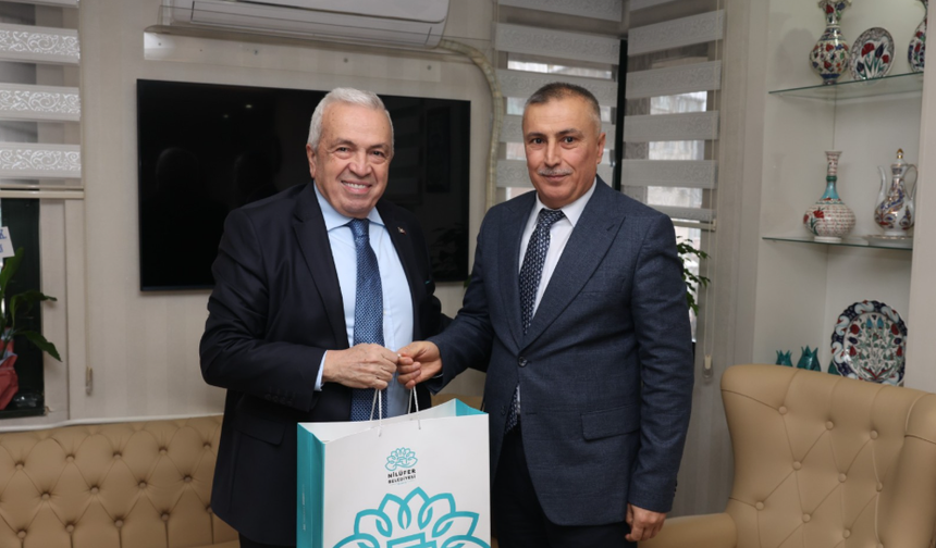 Başkan Şadi Özdemir’den İl Milli Eğitim Müdürü Gürhan Çokgezer’e ziyaret