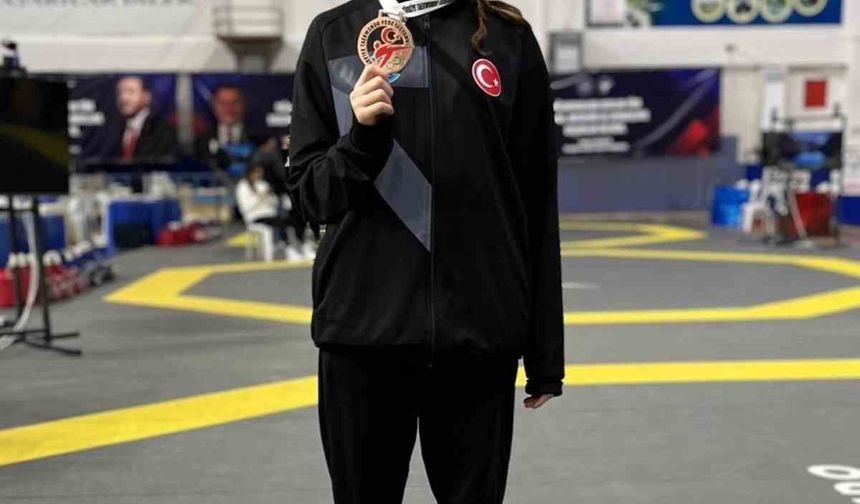 Bilecikli taekwondocu Türkiye Finalleri'ne yükseldi