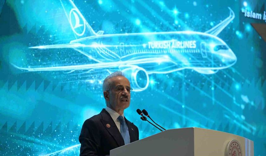 Ulaştırma ve Altyapı Bakanı Uraloğlu: 'Türkiye jeostratejik bir güven adası haline gelmiştir'