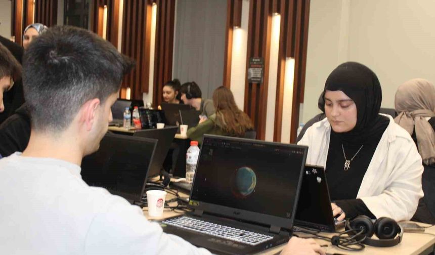 Kayseri’de gençleri uzayla buluşturan TUA Astro Hackathon Yarışması başladı