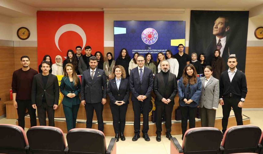 İstanbul Beykent Üniversitesi'nde 'Bilişim Çağında Dezenformasyon' konusu ele alındı