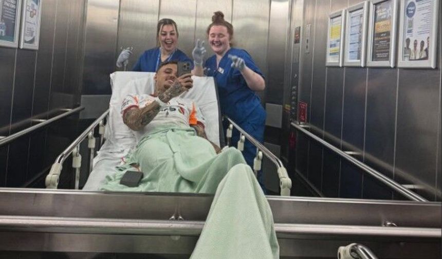 Noa Lang, ameliyatının iyi geçtiğini paylaşımıyla duyurdu