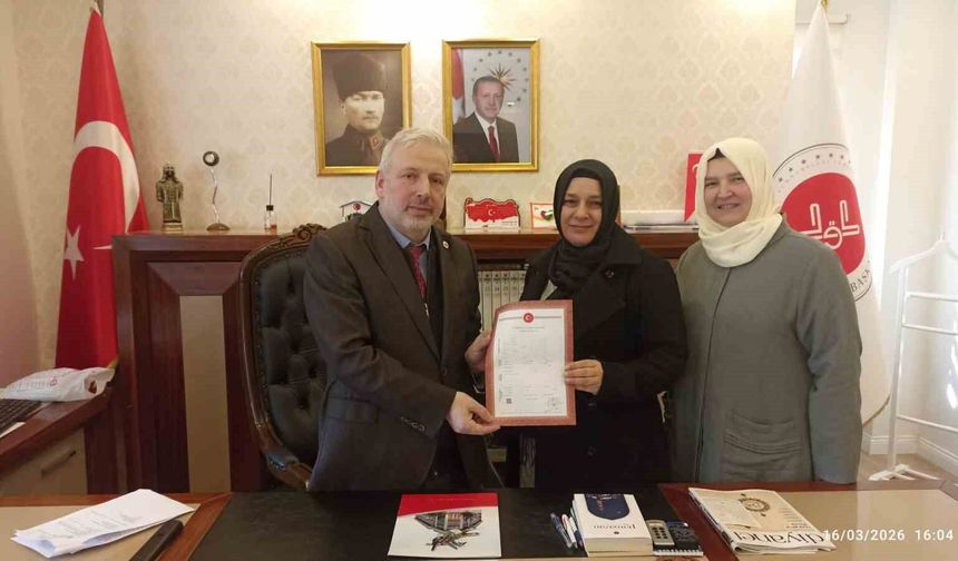 Yalova'da şehit eşi evini Diyanet Vakfına bağışladı