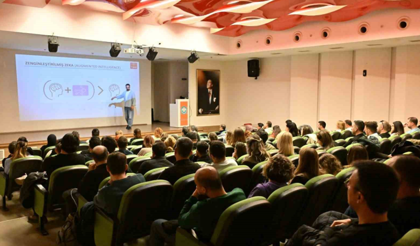 Manisa Büyükşehir personeline yapay zeka ve veri yönetimi eğitimi