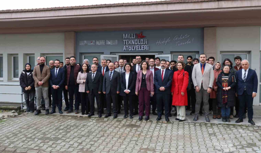 Milli teknoloji atölyesi Düzce Üniversitesi öğrencilerinin hizmetinde
