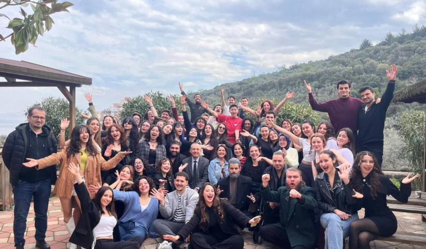 Bursa Uludağ Üniversitesi Güzel Sanatlar Fakültesi'nde tiyatro günü