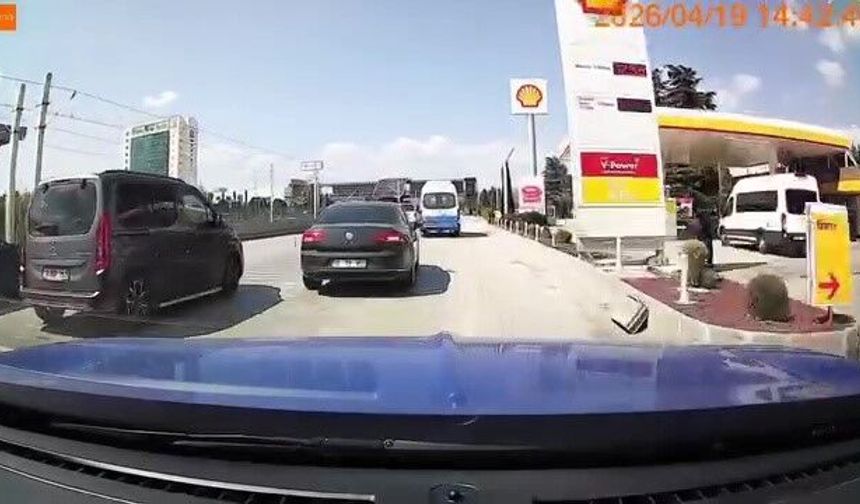 Bursa’da trafikte tehlikeli anlar: Makas atan sürücü kazaya davetiye çıkardı