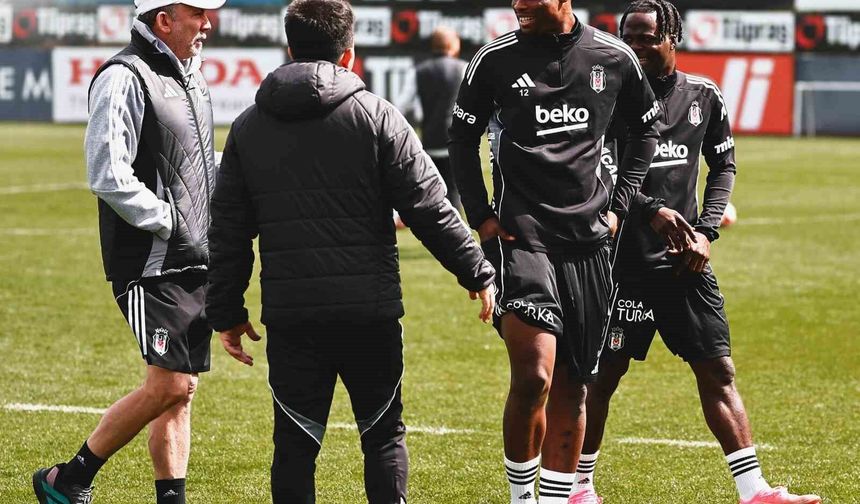 Beşiktaş kondisyon ve taktik çalıştı