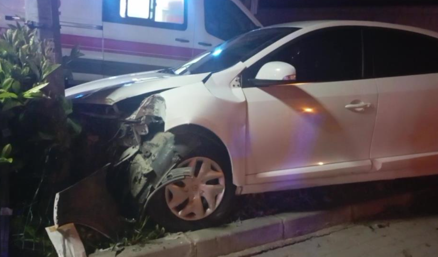 Bursa Yıldırım'da alkollü sürücü kazaya neden oldu, araçlar hurdaya döndü