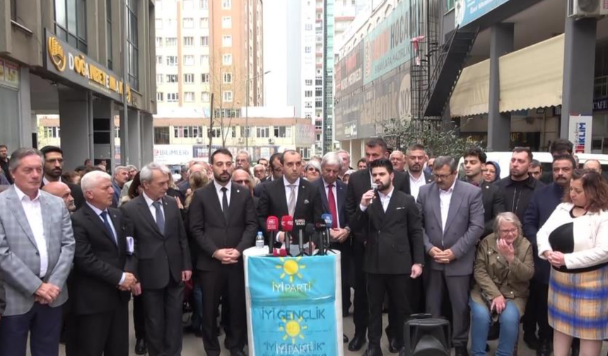 İYİ Parti Bursa'da istifa dalgası: İlçelerde peş peşe ayrılıklar