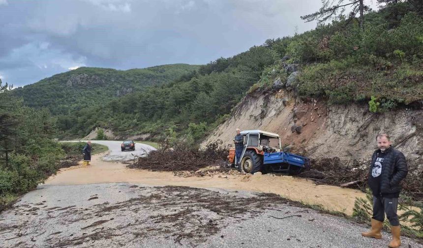 Bilecik'te bir köy adeta sular artında kaldı