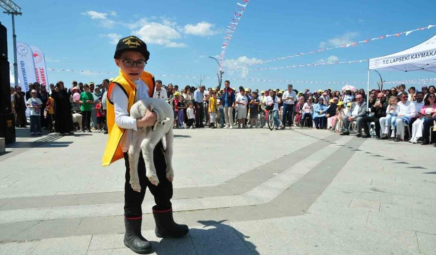 Çanakkale'de 'Boğazın Minik Çobanları' yarışması