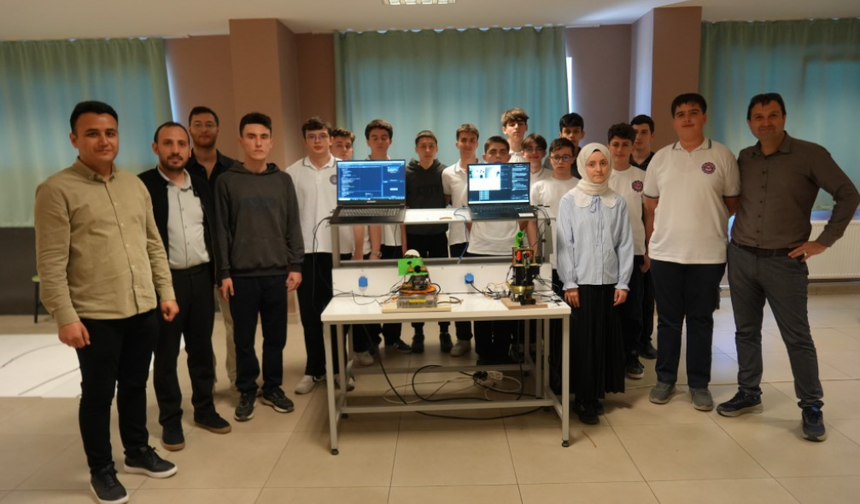 Ok atan ve hedef takip eden robot yaptılar: "Tek rakibimiz Mete Gazoz"