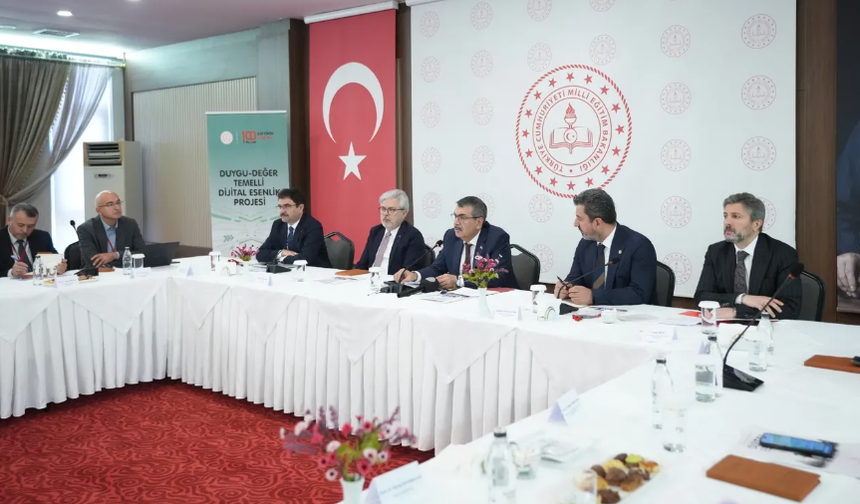 Bakan Tekin duyurdu: Çocuklara özel dijital esenlik sistemi kuruluyor