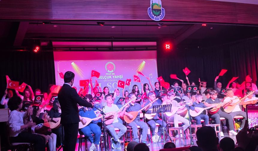 Bursa İnegöl’de okul konserine tam not
