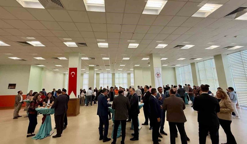 BŞEÜ'de bayramlaşma töreni