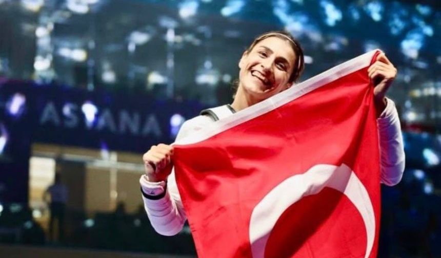 Kazakistan'da Yıldırım rüzgarı