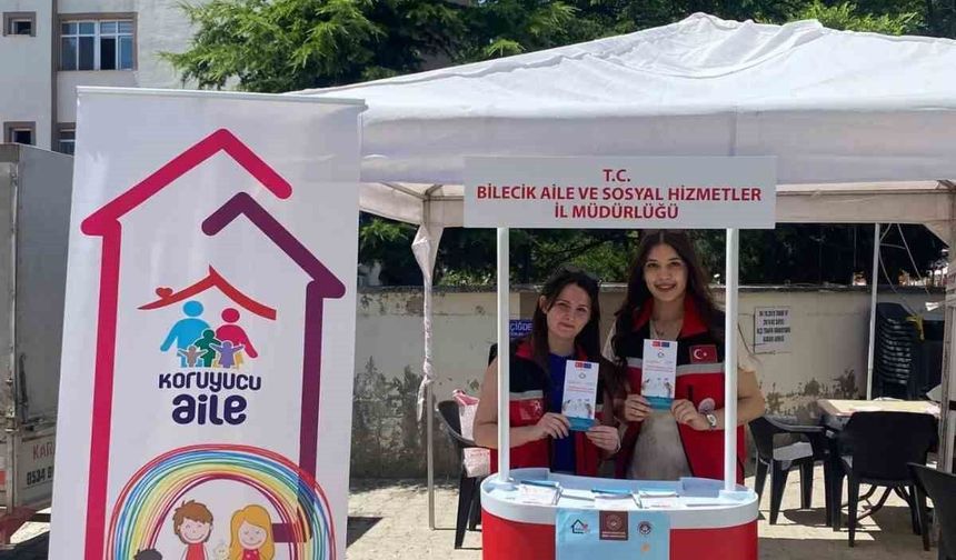Bilecik'te koruyucu aile tanıtım standı açıldı