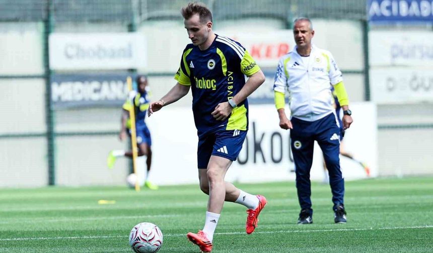 Fenerbahçe hazırlıklarını sürdürdü