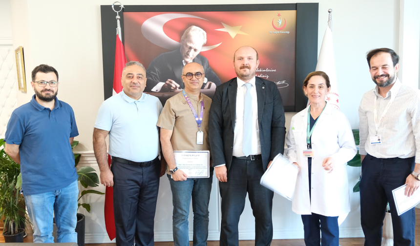 Bursa Şehir Hastanesi’nde anne karnında hayat kurtaran müdahale
