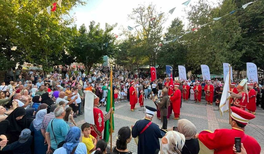 Bursa'da 700 yıllık fetih ruhu marşlarla yaşatılıyor