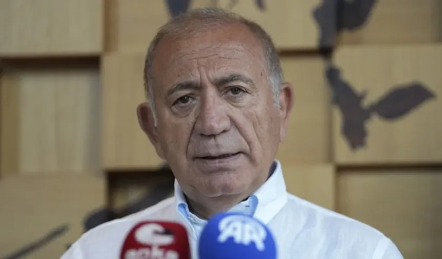 Gürsel Tekin'in görevine son verildi