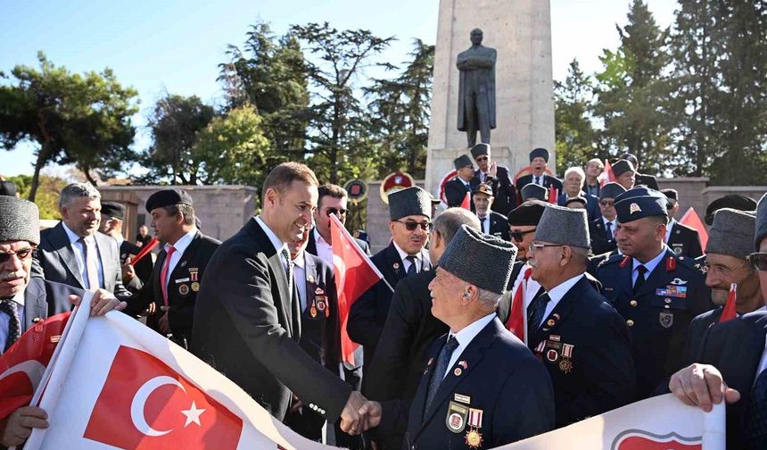 Başkan Ahmet Akın'dan Gaziler günü mesajı