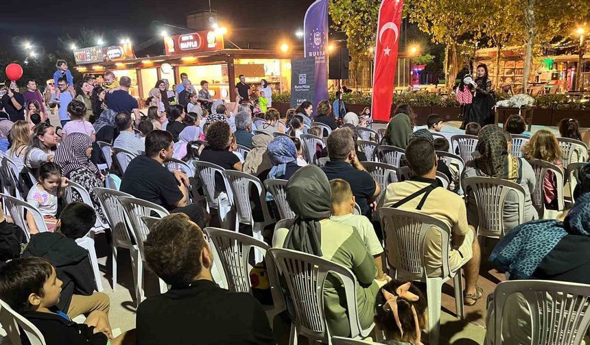 Bursa'da Karagöz ve kukla rüzgârı esti