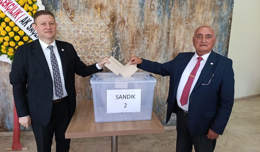 İnegöl’de YENİ Parti’de sandık kuruldu! İlçe başkanını üyeler belirliyor