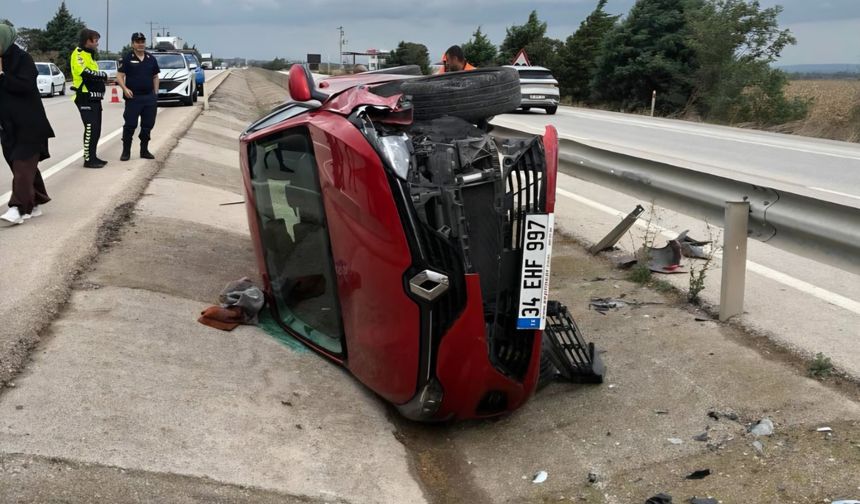 Bursa Karacabey-Bandırma yolunda otomobil kanala uçtu: 1 yaralı