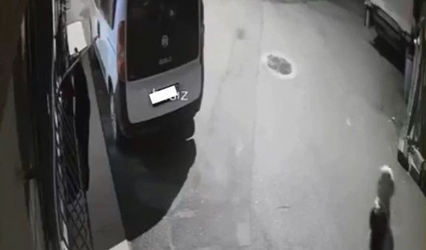 Bursa Gürsu'da korkuluğa asılan kıyafetleri önce beğendi sonra çaldı!