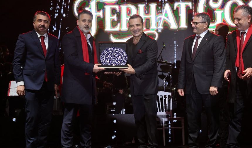 Yağmura rağmen Bursa’da Cumhuriyet coşkusu dinmedi