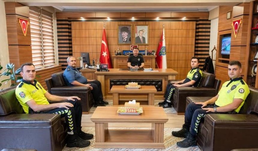 Emniyet Müdürü Çağlar, örnek davranış sergileyen polislerle bir araya geldi