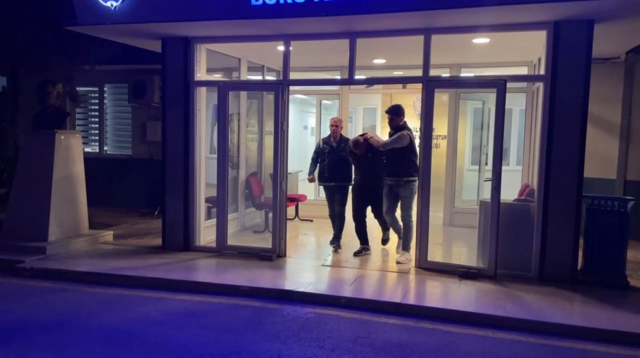 sibeli-dovup-olumle-tehdit-eden-eski-sevgilisi-yakalandi-2228-dhaphoto2-65014cd7c7444