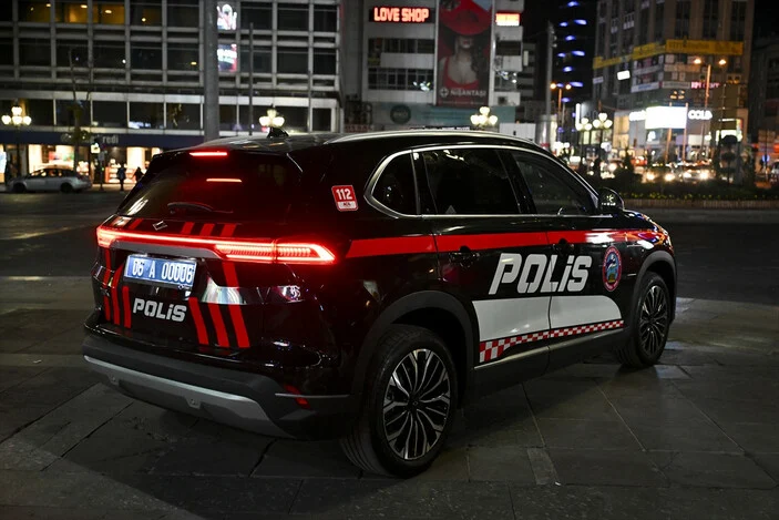 togg-polis-araci-olarak-ankara-yollarinda_24e10587__w1200xh800