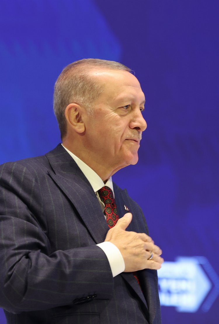 aa-20231007-32332894-32332892-ak-parti-4-olaganustu-buyuk-kongresi-basladi-1696674911-443