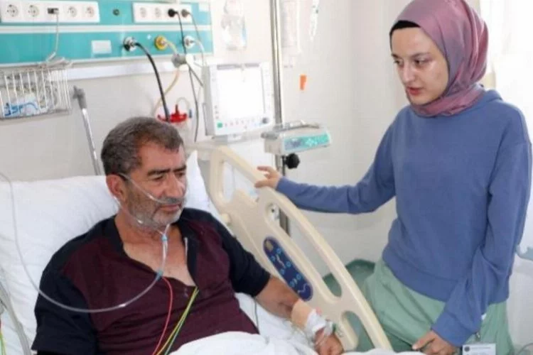 doktoru-odasinda-bayiltana-kadar-dovduler-sebebi-pes-dedirtti-1696600763-572-x750