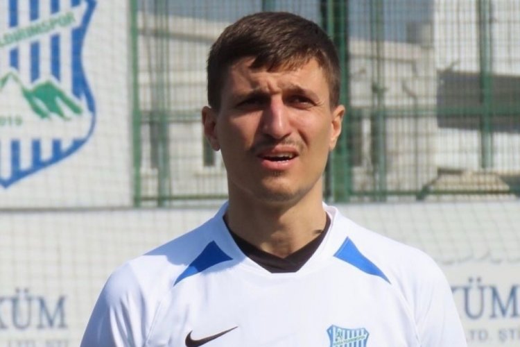 1666127-yargitay-dan-5-yasindaki-oglunu-hastane-odasinda-bogan-eski-futbolcunun-cezasina-onama-65780c8853ae4
