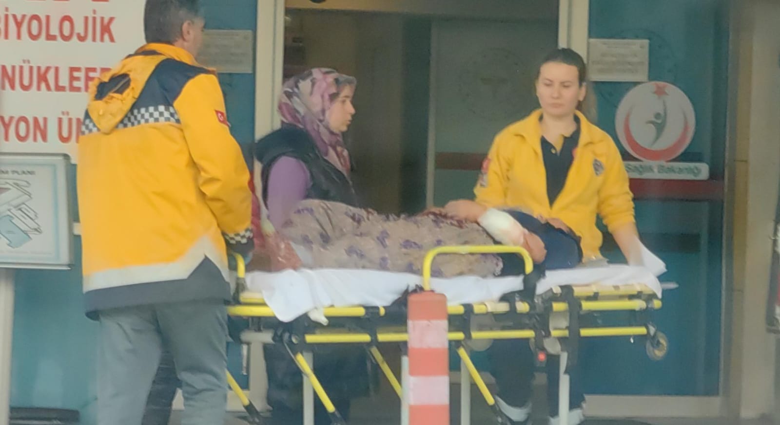 İnegöl'de testere ile karısının kolunu kesti - Yıldırım Gazetesi - İnegöl  Haber - Son Dakika İnegöl Haberleri