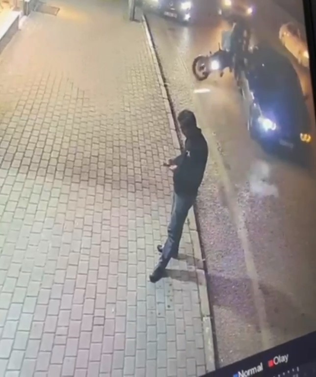 A W204596 01