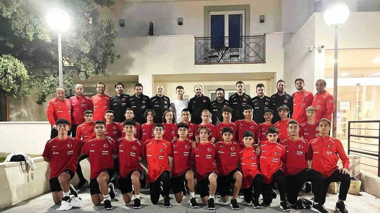 Arda Guler U14 Milli Takimi Kampini Ziyaret Etti